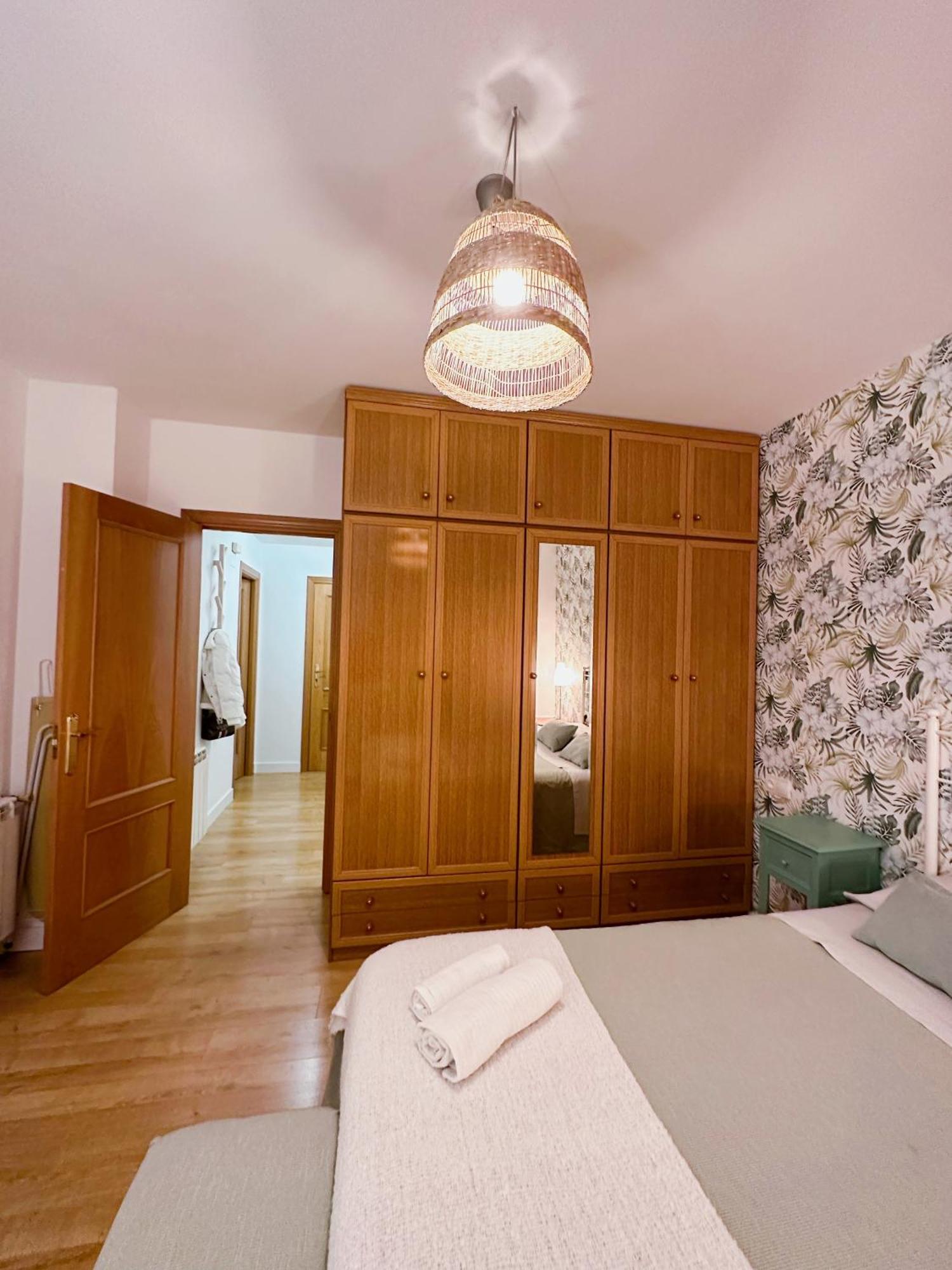 Apartamento Suite Los Deportes Ponferrada Exteriör bild